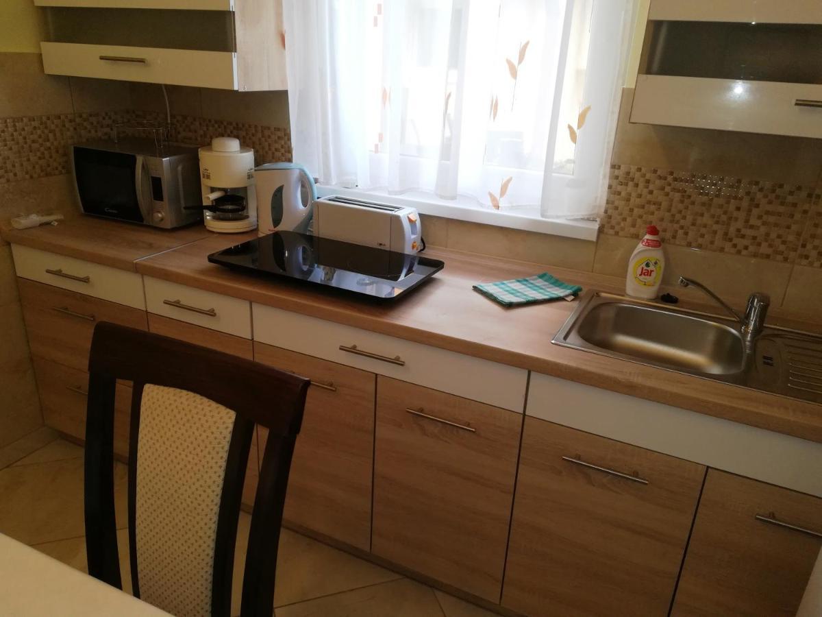 Kurucz Vendégház Hajdúszoboszló Extérieur photo